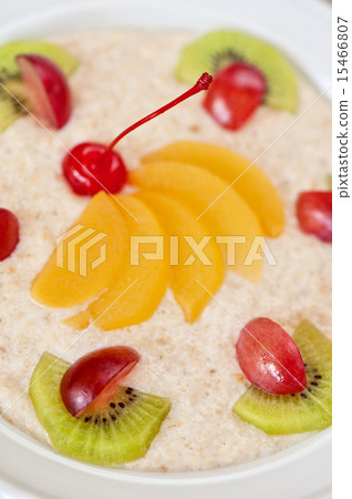 Tasty oatmeal 15466807