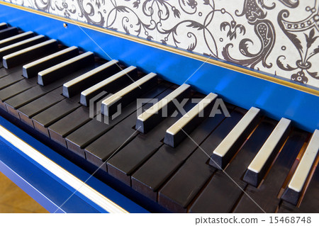 Old harpsichord keyboard, close-up view 15468748