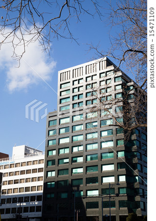 Blue sky and office building Blue sky and office building 15471109