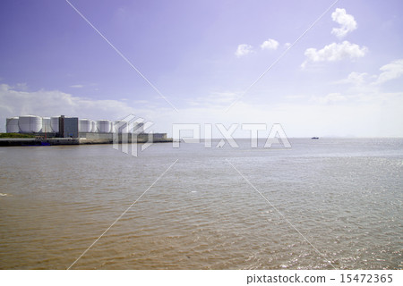 Sea oil depot 15472365