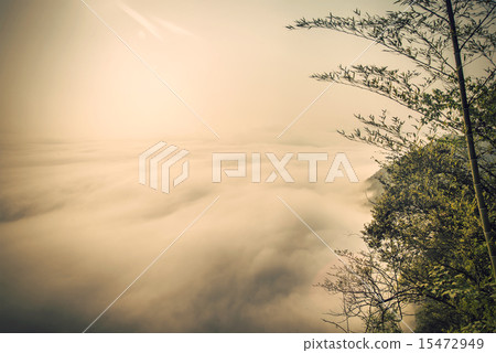 Sunrise Mountain clouds 15472949