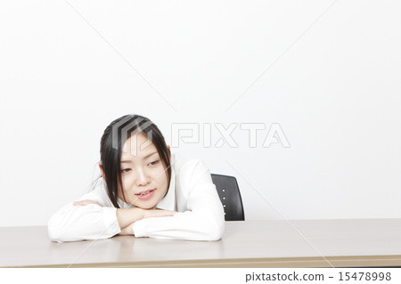 Tired business woman Tired business woman 15478998