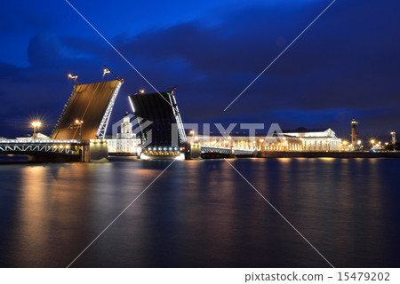 St. Petersburg in White night St. Petersburg in White night 15479202