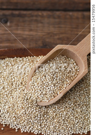 Peruvian Quinoa and Mini Scoop Superfood Peruvian Quinoa and Mini Scoop Superfood 15479956
