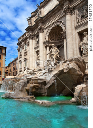 Trevi Fountain in Rome - Italy. (Fontana di Trevi) Trevi Fountain in Rome - Italy. (Fontana di Trevi) 15481790