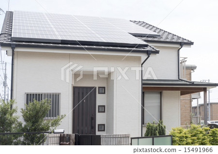 住宅太陽能電池板安裝示例 15491966