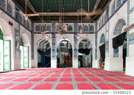 Hussaini Dalan Hussaini Dalan 15498523