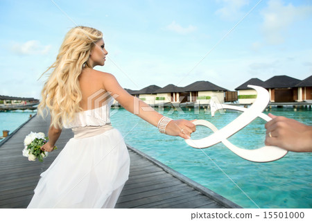 Bride on Maldives Bride on Maldives 15501000