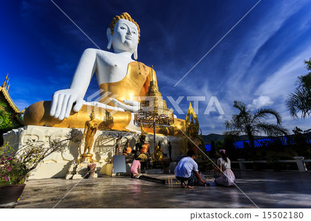 Buddha Statue with prayers. Wat Phra That Doi Kham 15502180