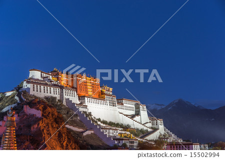 World heritage Tibetan Lhasa's Potala Palace 15502994