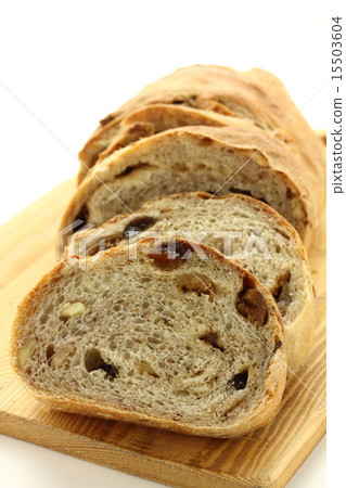 Dried fruits and walnut bread 15503604