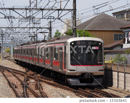 Toyoko Line 5050 series Toyoko Line 5050 series 15503641