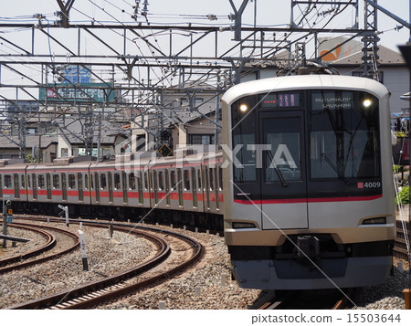 Toyoko Line 5050 series Toyoko Line 5050 series 15503644
