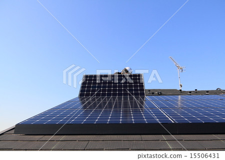 太陽能在藍天下太陽能在藍天下 15506431