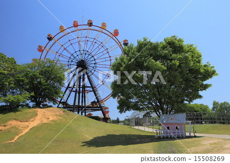 Ferris wheel of Tokyo German village 15508269