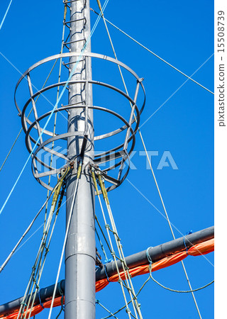 Crows nest of a sailing ship Crows nest of a sailing ship 15508739