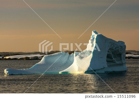Antarctic glacier Antarctic glacier 15511096