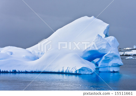 Antarctic iceberg 15511661