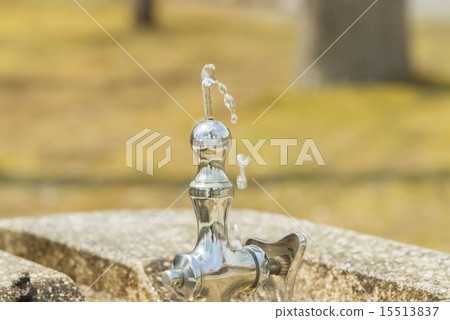 Drinking fountains Drinking fountains 15513837