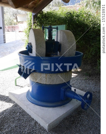 小豆島橄欖園的橄欖式破碎機 15528931