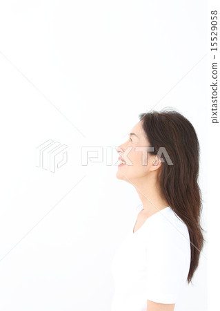 Mature age lady 15529058