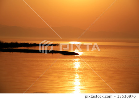 琵琶湖的日落 琵琶湖的日落 15530970