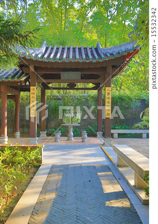 oriental Chinese garden  15532342