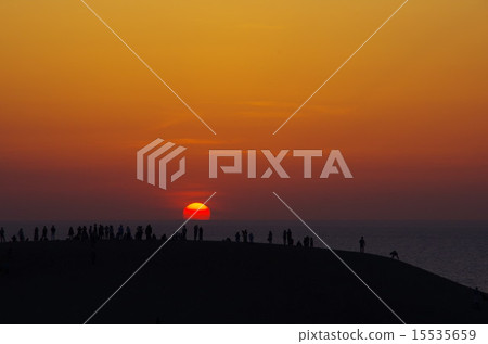 Sunset of Tottori sand dune Sunset of Tottori sand dune 15535659