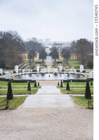 The garden of the Sansucci Palace in winter 15540745