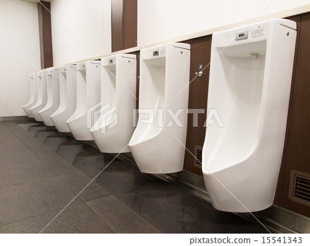 Public toilet 15541343