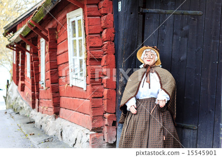 old woman doll 15545901