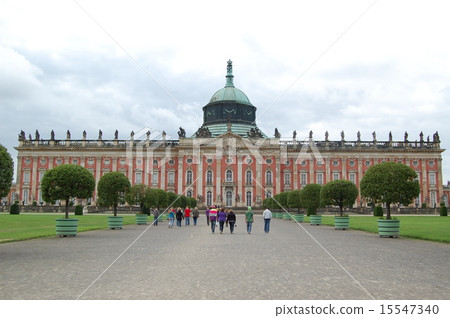 波茨坦新宮 15547340