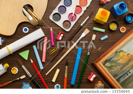 paint supplies and brush on wood 15550045