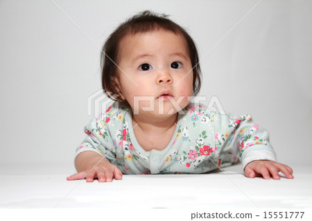 Emptying baby (0 year old child) 15551777