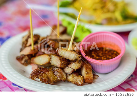 grilled barbecue pork belly 15552656