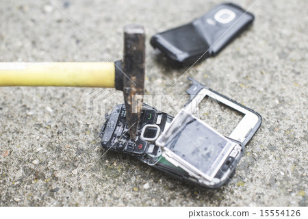 Old broken mobile phone Old broken mobile phone 15554126