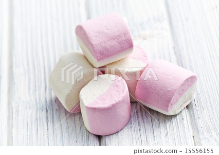 sweet marshmallows 15556155