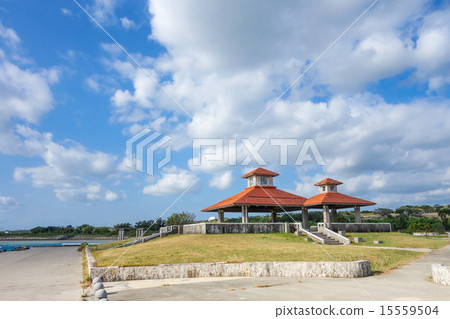 Okinawa Prefecture Kohamajima Okama Rest area on the side of the harbor 15559504