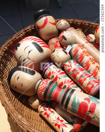 Kokeshi在跳蚤市場出售 15562304