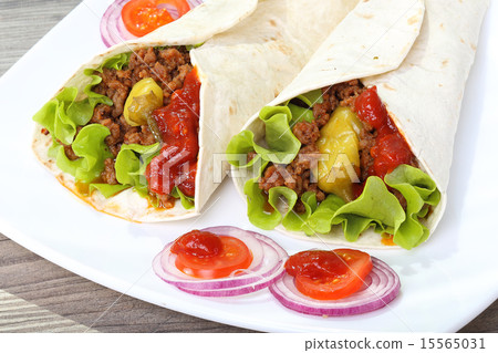 Two tortilla on the plate 15565031