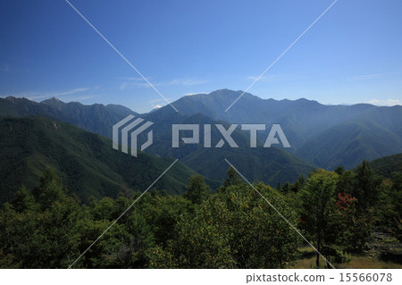 Southern Alps in the fall 15566078