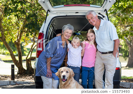 Grandparents going on road trip with grandchildren 15573493