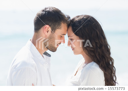 happy couple smiling 15573773