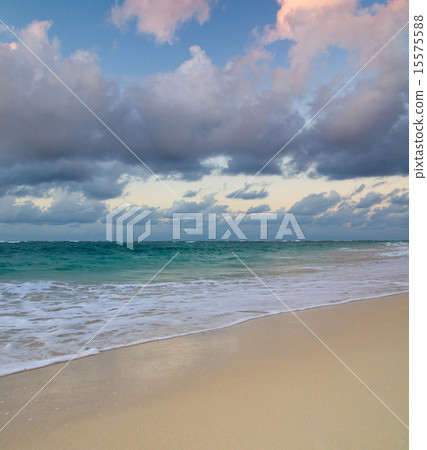 sunset above the sea 15575588