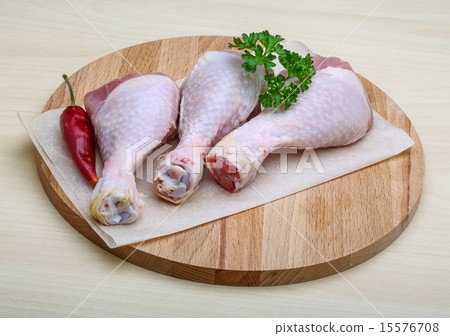 Raw chicken legs Raw chicken legs 15576708