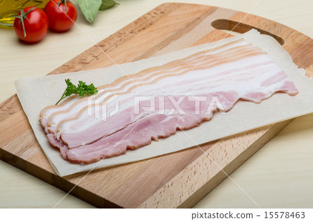 Raw Bacon 15578463