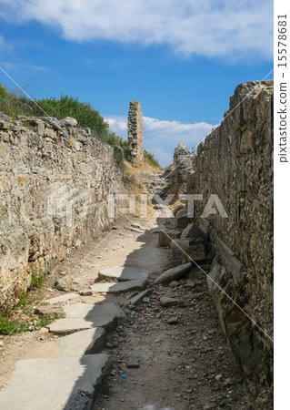 Side ruins Side ruins 15578681