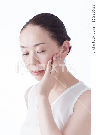 中級美女 15586538