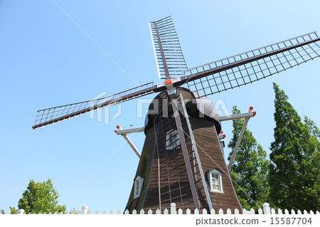 Windmill 15587704