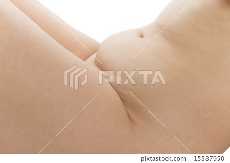 腹肌和手術疤痕 15587950